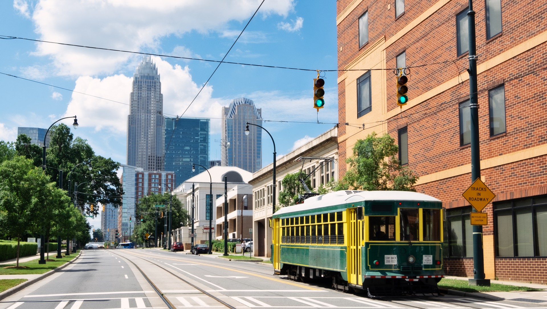 Charlotte Trolley, North Carolina Dilworth. Swift Service Men, movers near me.